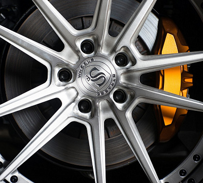 Фото дисков Strasse Wheels SV1 Deep Concave FS на Lexus LC 500