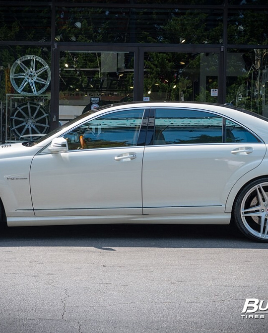 Фото дисков P107 Глянцевый лак на Mercedes-Benz S-Class (W221)
