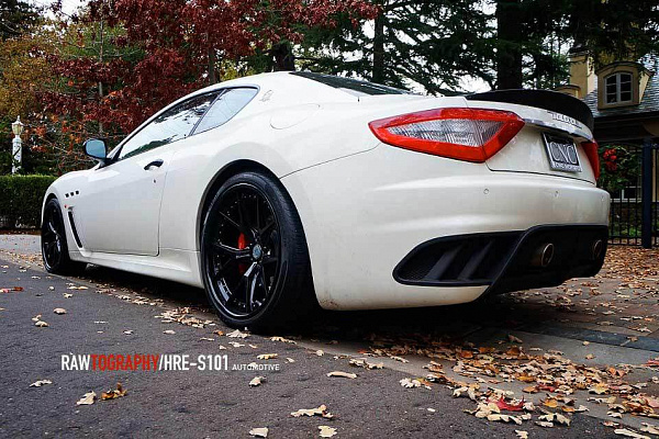 Фото дисков HRE S101 Черный глянец на Maserati GranTurismo I