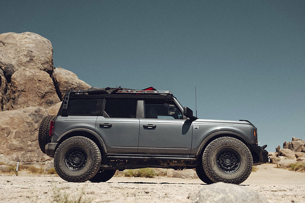 Фото дисков Black Rhino ARSENAL Черный сатин на Ford Bronco