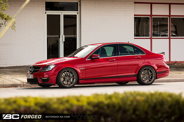 Фото дисков BC Forged RZ05 Глянцевый темный лак на Mercedes-Benz C-Class (W204)