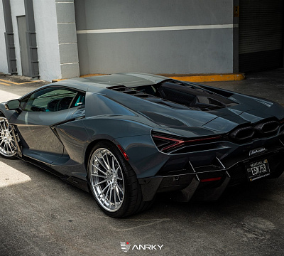 Фото дисков Anrky AN39 на Lamborghini Revuelto