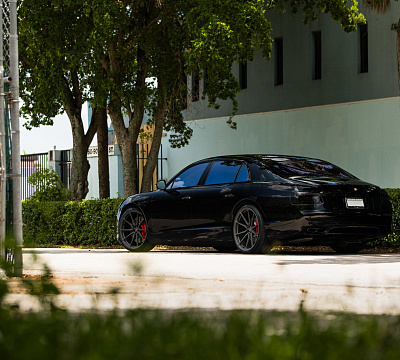 Фото дисков Vossen M-X2 на Bentley Flying Spur II