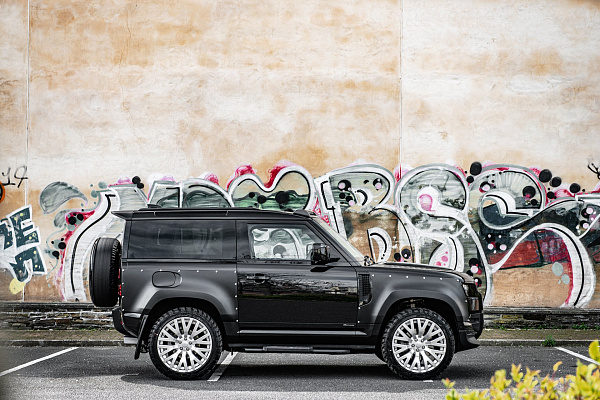 Land Rover Defender II
