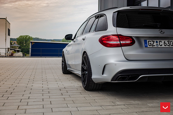 Фото дисков Vossen HF-3 Глянцевый темный лак на Mercedes-Benz C-Class (W205)