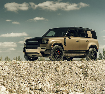 Фото дисков Vossen UV-4 на Land Rover Defender II