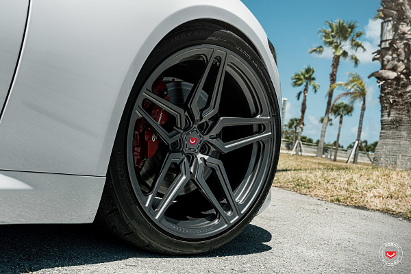 Фото дисков Vossen M-X1 Глянцевый графит на Alfa Romeo Giulia II (952)