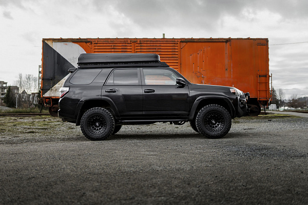 Фото дисков Black Rhino BARRAGE Черный сатин на Toyota 4Runner V