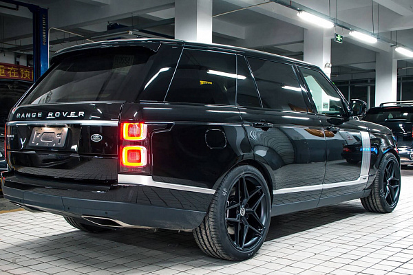Фото дисков HRE FF11 Черный сатин на Land Rover Range Rover IV