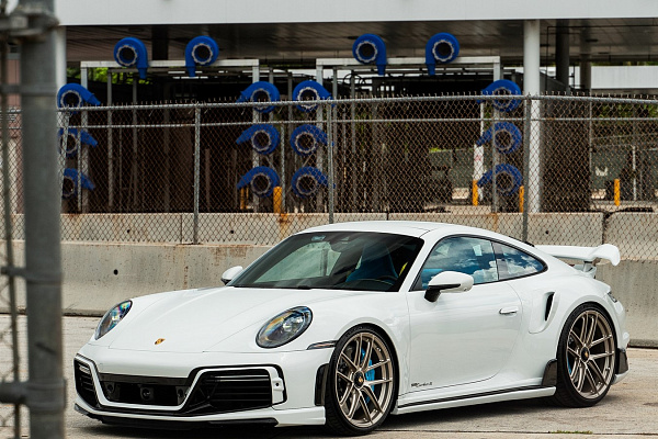 Фото дисков 1886 Wheels XR001 Сатиновая шампань на Porsche 911 VIII