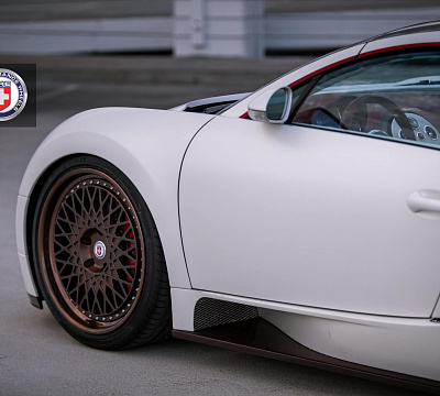 Фото дисков HRE 501 на Bugatti Veyron