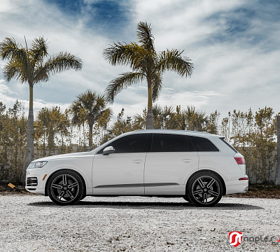 Фото дисков Vossen HF-1 на Audi Q7 (4M)