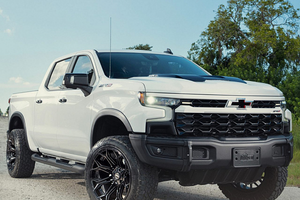 Фото дисков 4PLAY 4P83 Черный глянец на Chevrolet Silverado IV