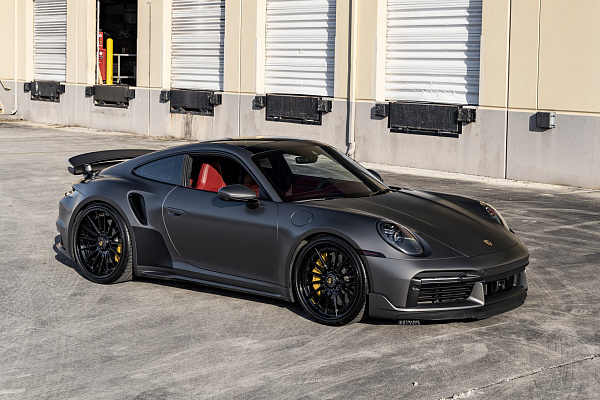 Фото дисков Strasse Wheels SV15 Deep Concave FS Черный глянец на Porsche 911 VIII