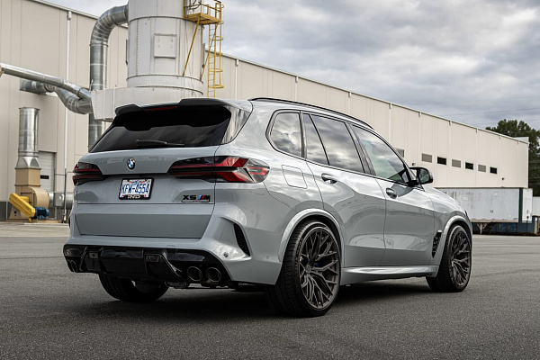 Фото дисков Brixton Forged PF13 R / RS Сатиновый темный лак на BMW X5/X5 M (G05/G18/F95)