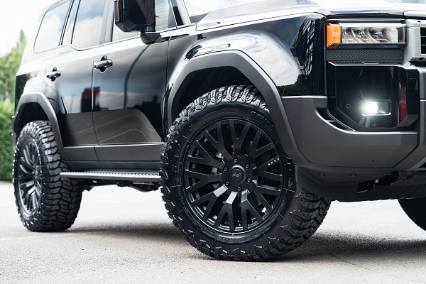 Фото дисков Kahn G22 DC Черный сатин на Toyota Land Cruiser Prado 250