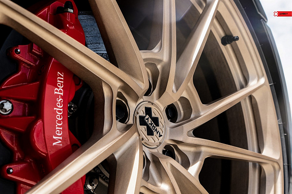 Фото дисков Anrky AN13 Сатиновая шампань на Mercedes-Benz SLR McLaren
