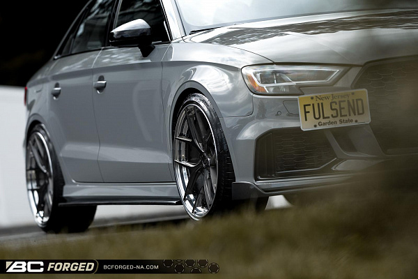 Фото дисков BC Forged HCS21 Глянцевый темный лак на Audi A/S/RS 3 (8V)