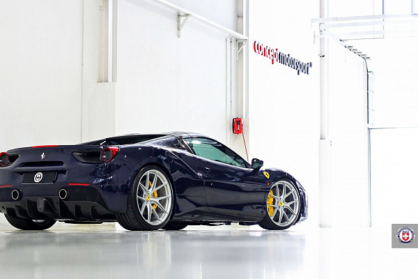Фото дисков HRE P101 Серебро на Ferrari 488