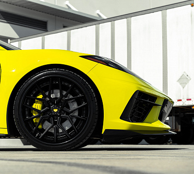 Фото дисков Vossen M-X3 (3-Piece) на Chevrolet Corvette C8