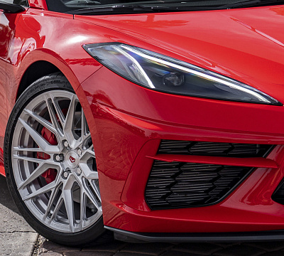 Фото дисков Vossen EVO-5 на Chevrolet Corvette C8