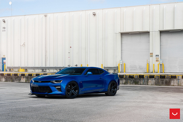 Фото дисков Vossen HF-1 Черный глянец на Chevrolet Camaro VI