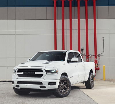 Фото дисков 4PLAY 4P55 на Ram 1500 V