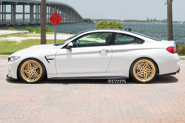 Фото дисков Strasse Wheels SV2T Deep Concave FS Сатиновое золото на BMW 4/M4 (F32/F82)