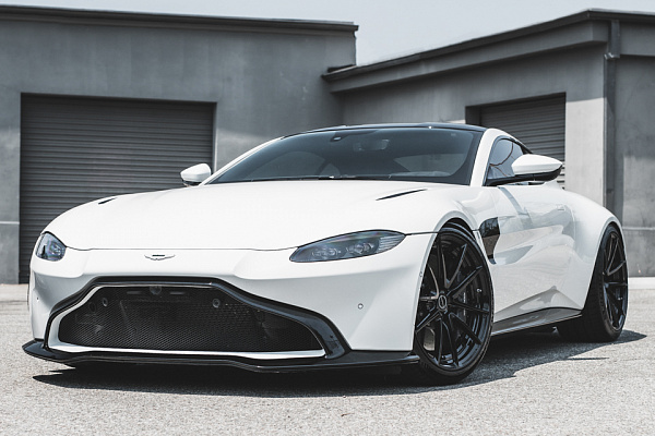 Фото дисков Brixton Forged WR3.2 Черный глянец на Aston Martin Vantage 4