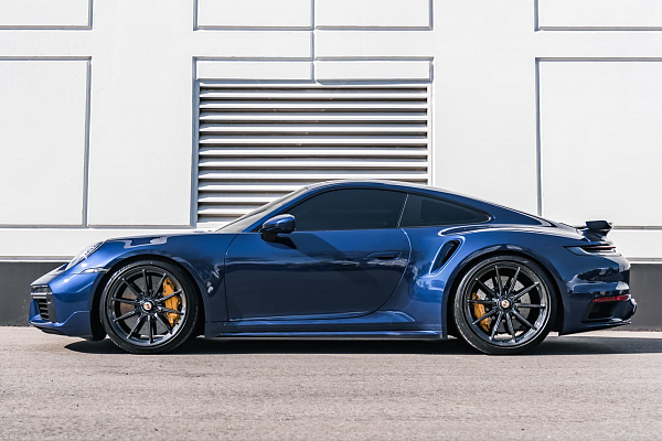 Фото дисков Brixton Forged R11-R Глянцевый темный лак на Porsche 911 VIII