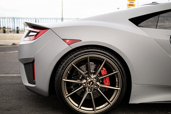 Фото дисков Savini SV-F4 Сатиновая бронза на Acura NSX II