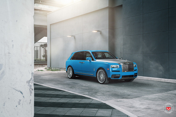 Фото дисков Vossen S17-14 Глянцевый лак на Rolls-Royce Cullinan
