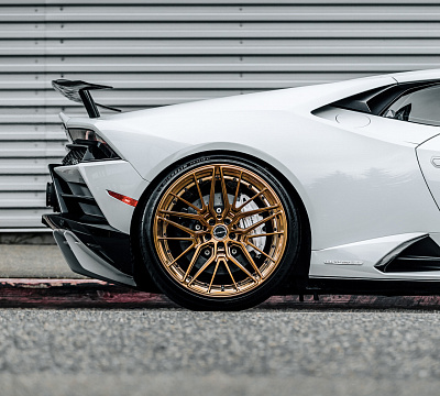 Фото дисков Brixton Forged VL4 на Lamborghini Huracan