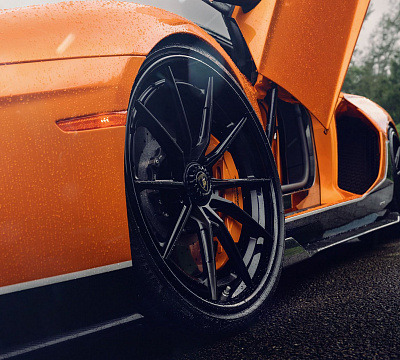 Фото дисков 1886 Wheels G010 на Lamborghini Aventador