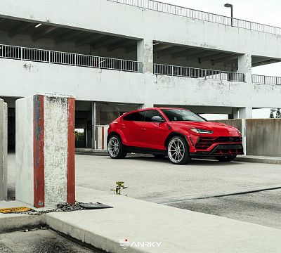 Фото дисков Anrky AN38 на Lamborghini Urus