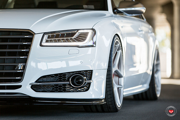 Фото дисков Vossen CG-205 Сатиновый лак на Audi A/S 8 (D4)