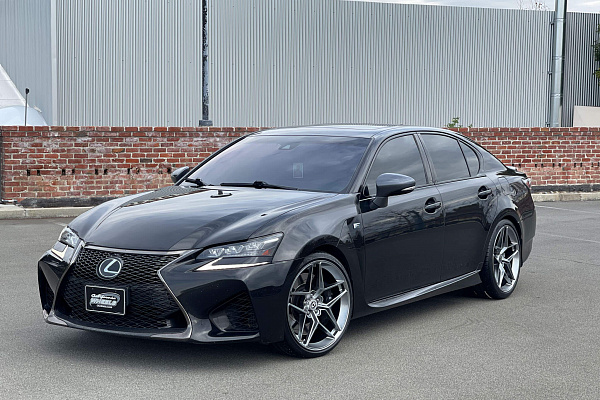 Фото дисков HRE FF11 Серебро на Lexus GS IV