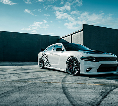 Фото дисков Vossen HF-2 на Dodge Charger VII
