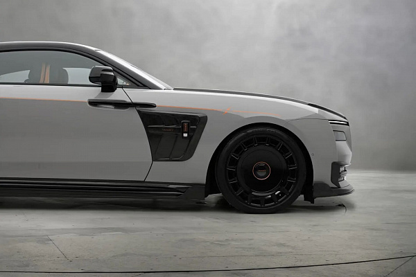 Фото дисков Mansory FD.15 Черный глянец на Rolls-Royce Spectre