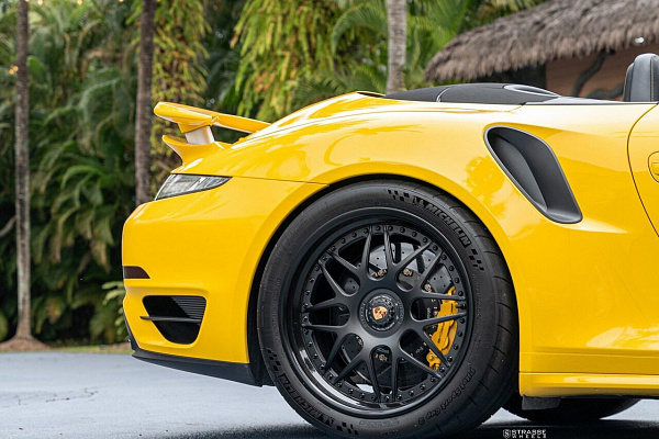 Фото дисков Strasse Wheels SV8 Performance Черный матовый на Porsche 911 VII