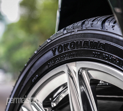 Фото дисков Vossen UV-2 на Land Rover Range Rover Velar