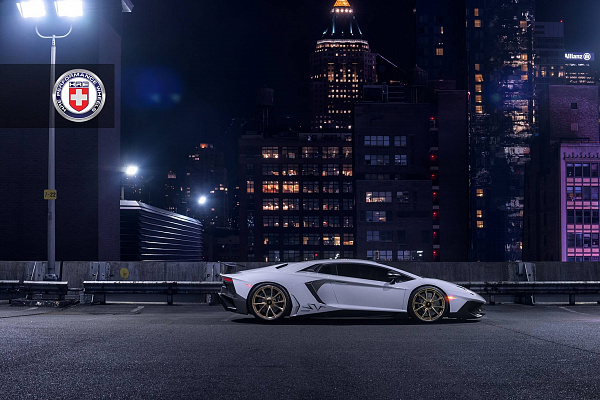 Lamborghini Aventador SV