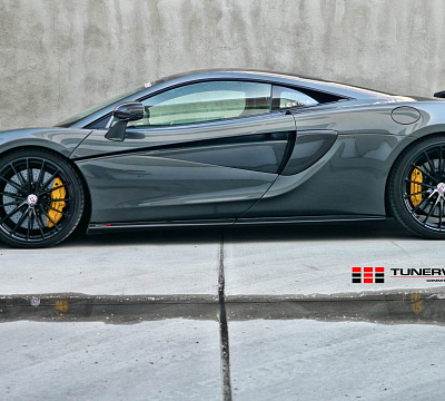 Фото дисков HRE P103 на McLaren 570S
