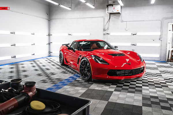 Фото дисков Anrky AN23 Черный глянец на Chevrolet Corvette C7