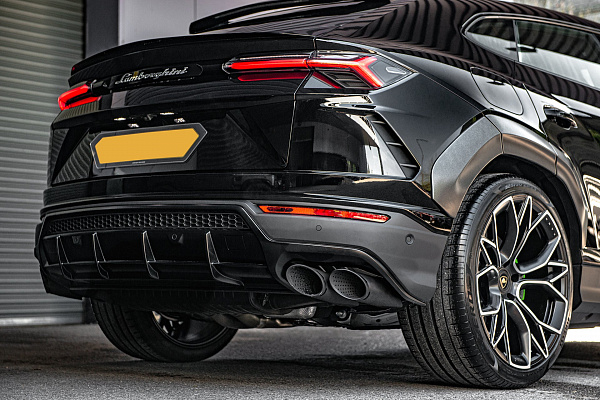 Фото дисков Kahn Type 53 Алмазная проточка на Lamborghini Urus
