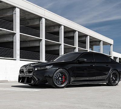 Фото дисков HRE 300 на BMW 5/M5 (G60/G90)