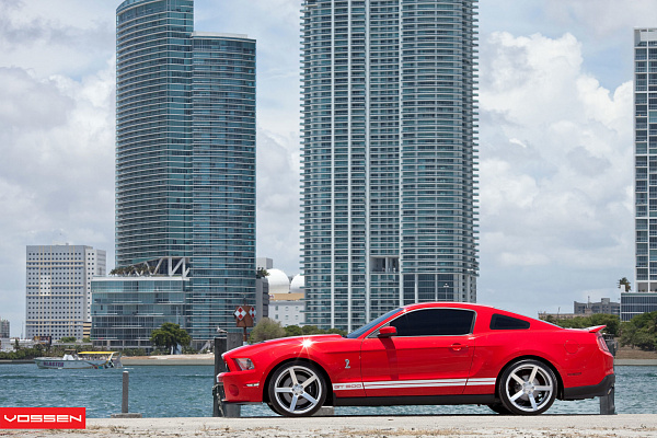 Фото дисков Vossen CV3 Серебро на Ford Mustang V