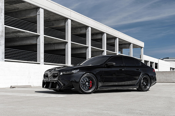Фото дисков HRE 300 Черный сатин на BMW 5/M5 (G60/G90)
