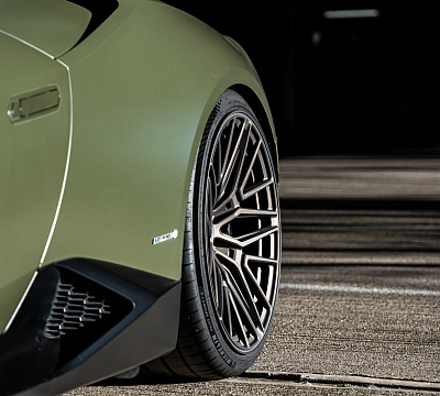 Фото дисков Brixton Forged VL4 на Lamborghini Huracan
