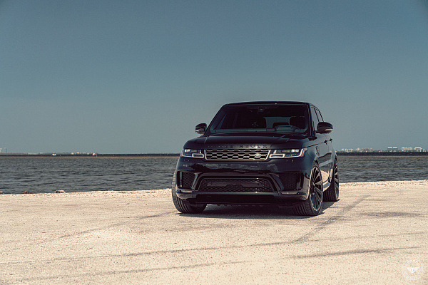 Фото дисков Vossen UV-3 Черный глянец на Range Rover Sport II